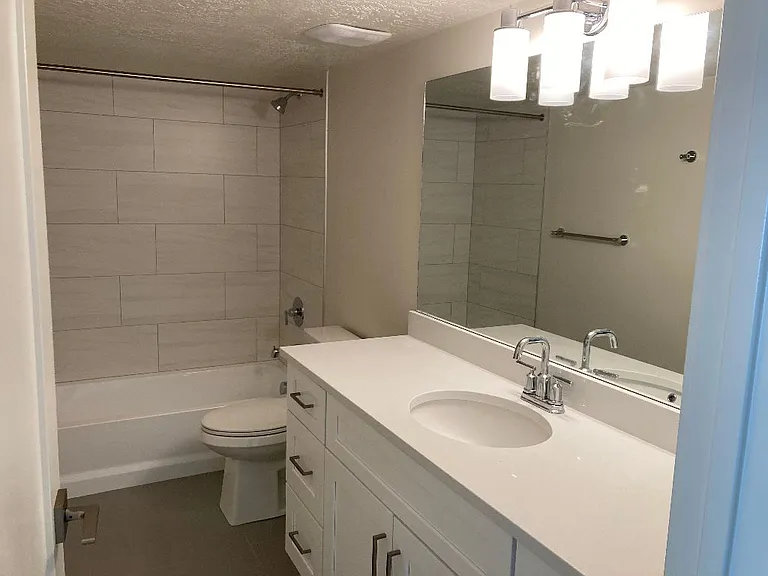 297 E 6790 S — Photo 17