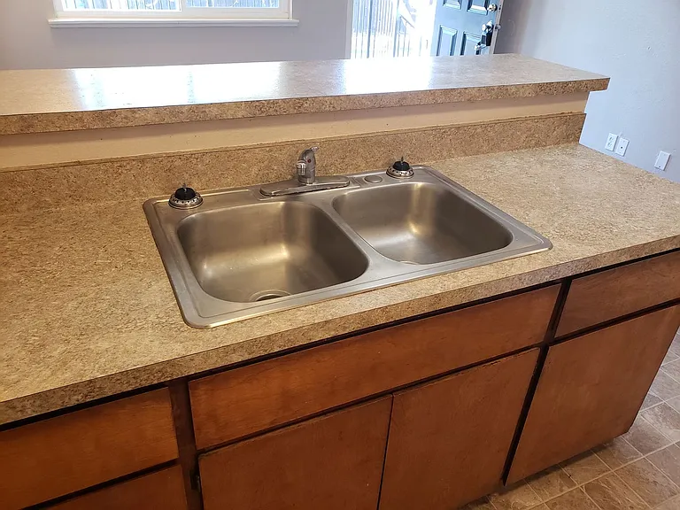 219 W. 20th Street — Photo 15