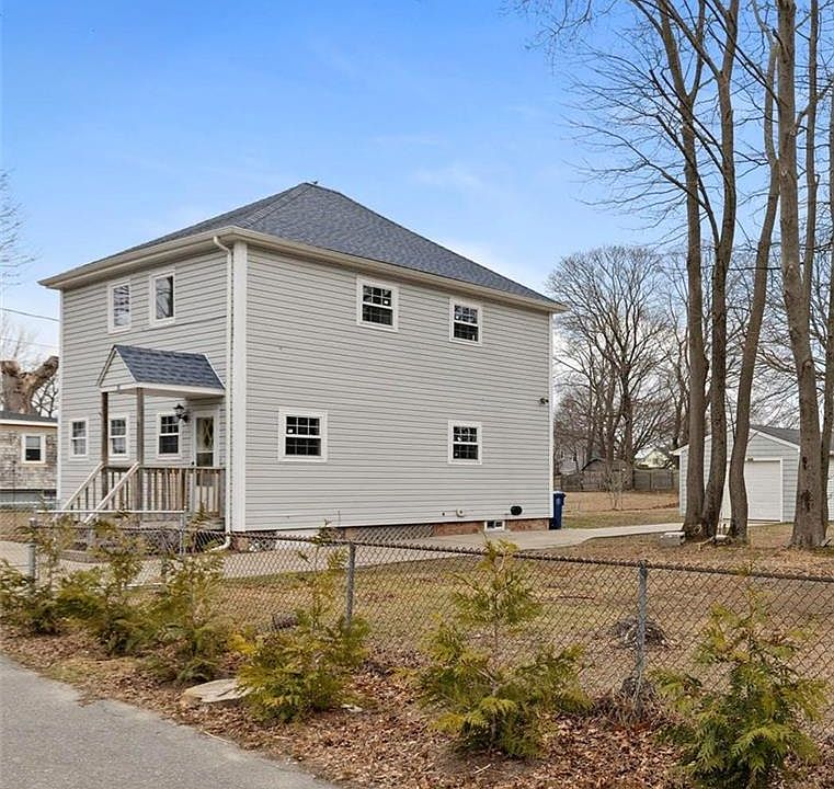 1st image of 52 Blake St