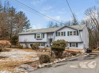 96 Crooked Spring Rd, North Chelmsford, MA 01863
