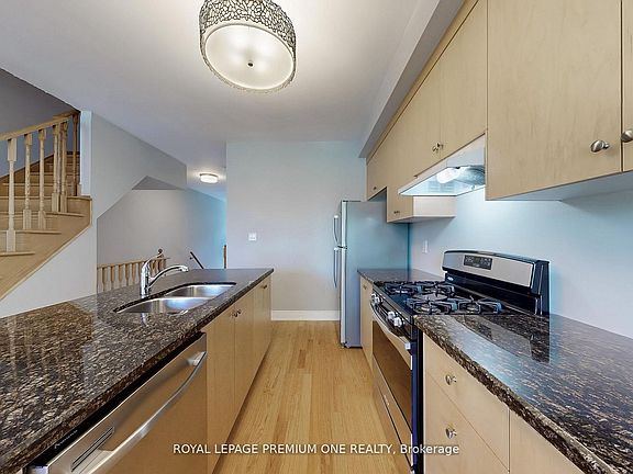 5th image of 71 Dryden Way