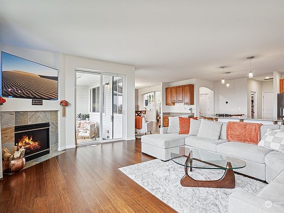 5th image of 6303 Montevista Drive SE