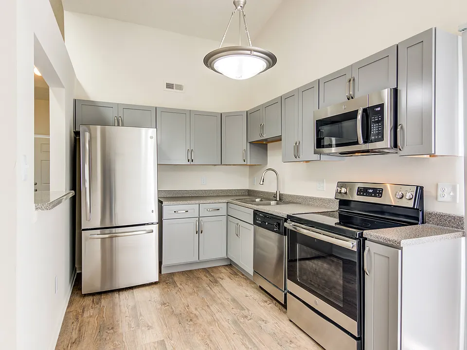 Seawall Apartments & Townhomes