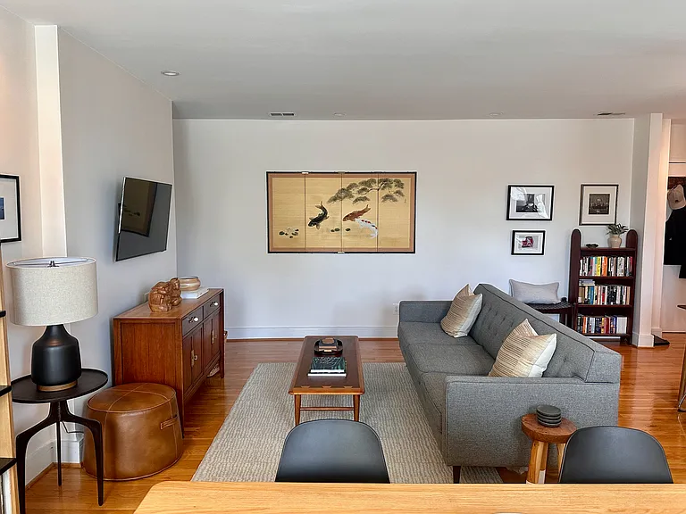 2901 16th St NW #201 — Photo 17