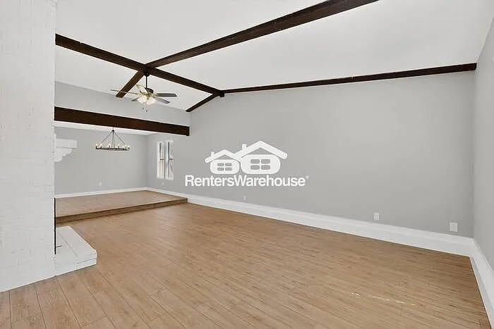 2605 Royal Oaks Dr — Photo 7