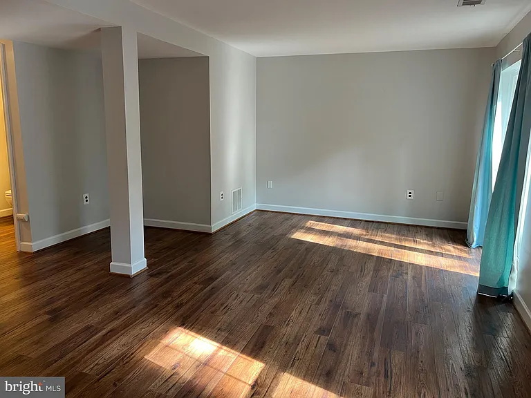 7384 Jiri Woods Ct — Photo 33