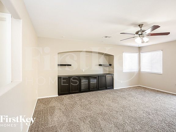 3rd image of 420 Orchid Oasis Ave