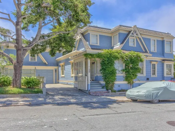 122 Fountain Ave, Pacific Grove, CA 93950