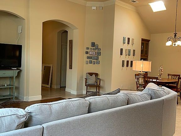 5th image of 8009 Mimosa Dr