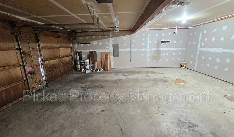 1367 NW Rockford Cir — Photo 30