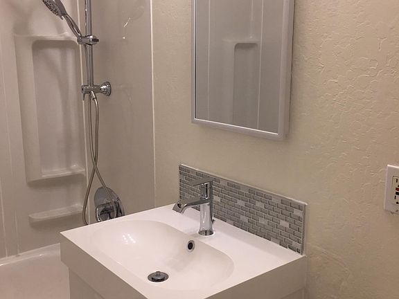 2nd image of 1014 W Olive Ave APT 5