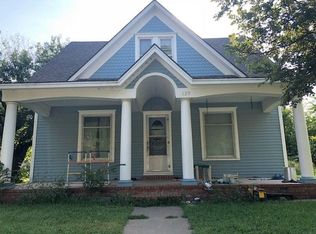 129 S Cranmer St, Conway Springs, KS 67031