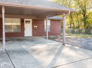 703 W 8th St #703, Bonham, TX 75418