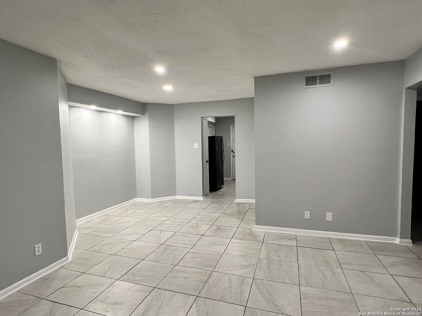 6611 Southpoint St — Photo 2