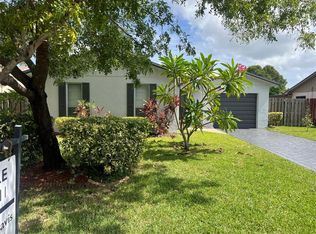 9851 NW 24th St, Coral Springs, FL 33065