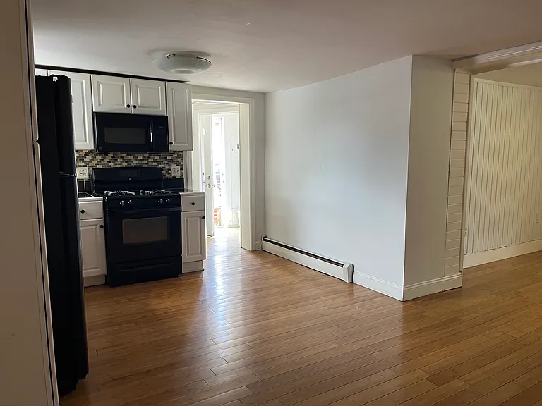 132 Larkin St #1 — Photo 6