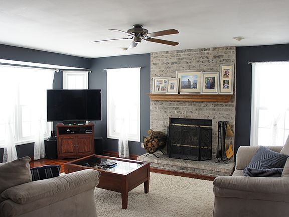4th image of W238N5967 Essex Cir