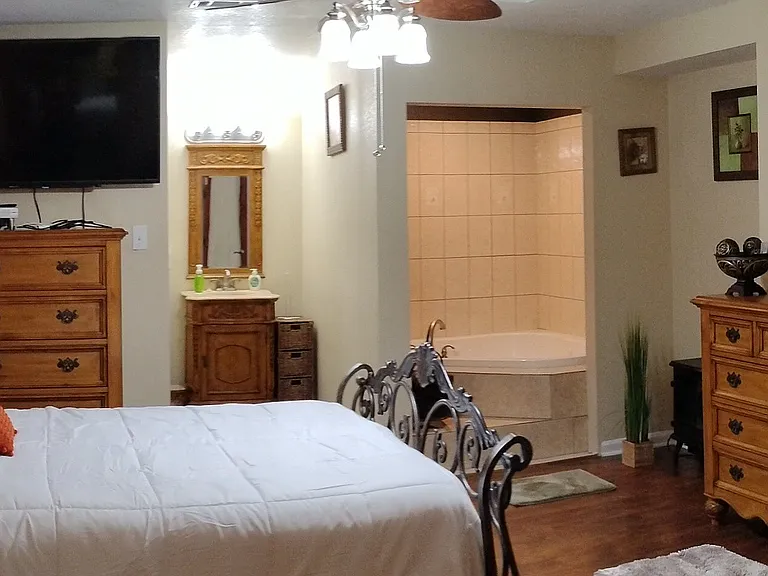 Master suite