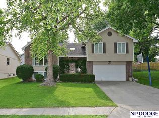 925 N 154th St, Omaha, NE 68154