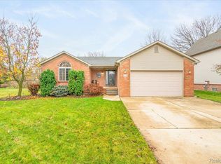 12391 Spenser Ln, Carleton, MI 48117