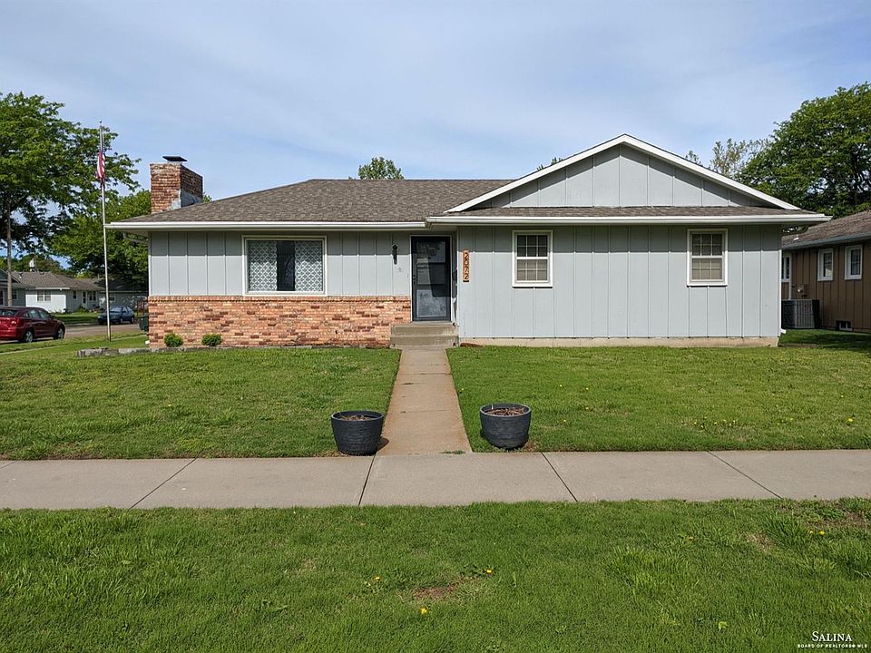 1st image of 2072 Lewis St