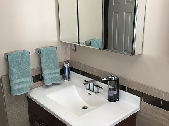 2nd image of 5 San Antonio Cir