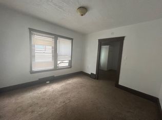 2114 Dowd Ave, Lakewood, OH