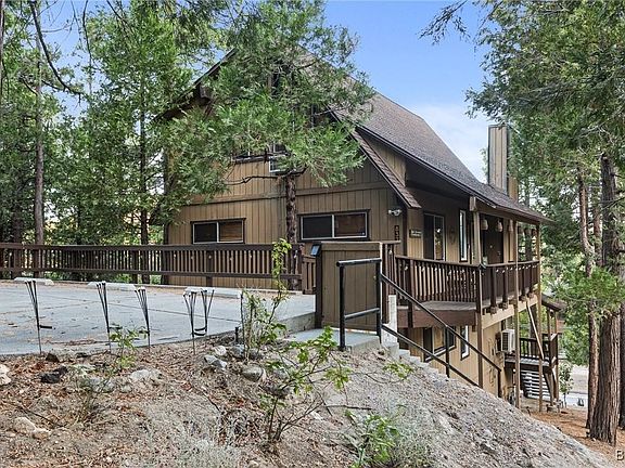 2nd image of 837 Grass Valley Rd