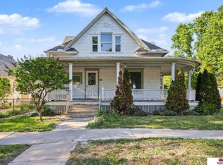 1656 Harwood St, Lincoln, NE 68502