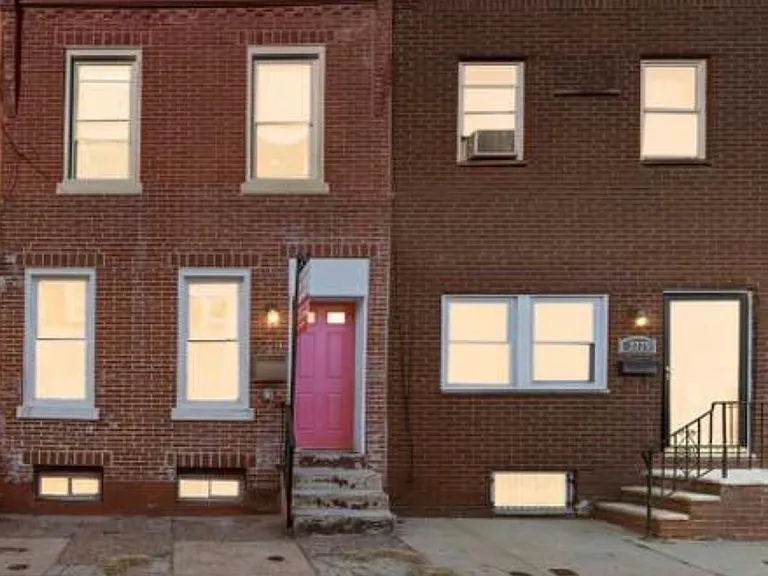 2231 Fernon St — Photo 1
