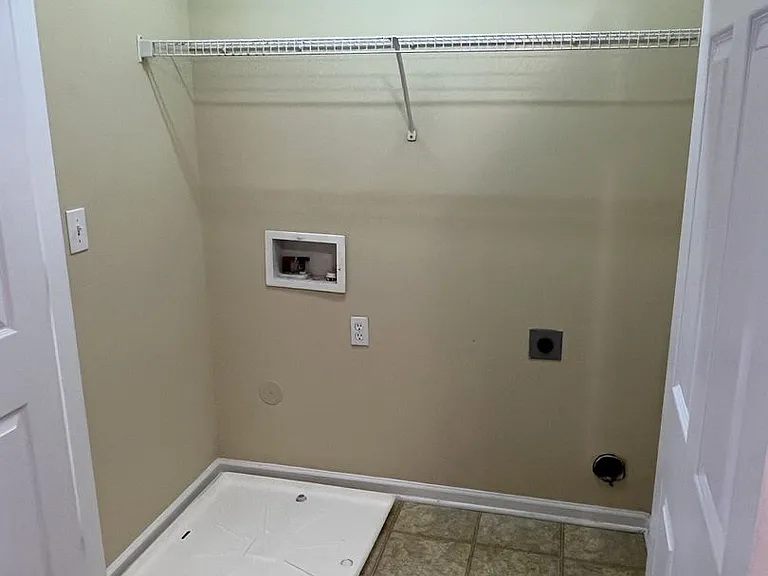 6130 Sid Crane Dr — Photo 21