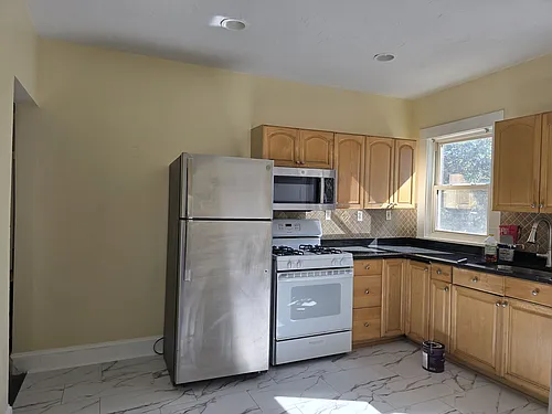 347 Hollis St #3 Photo 1