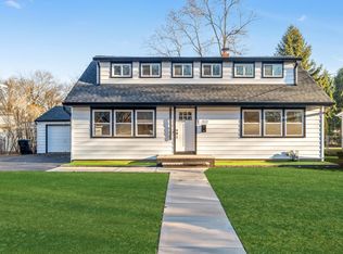 635 Falmouth Ave, Paramus, NJ 07652