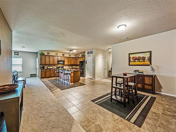 5th image of 1226 Monaco Dr