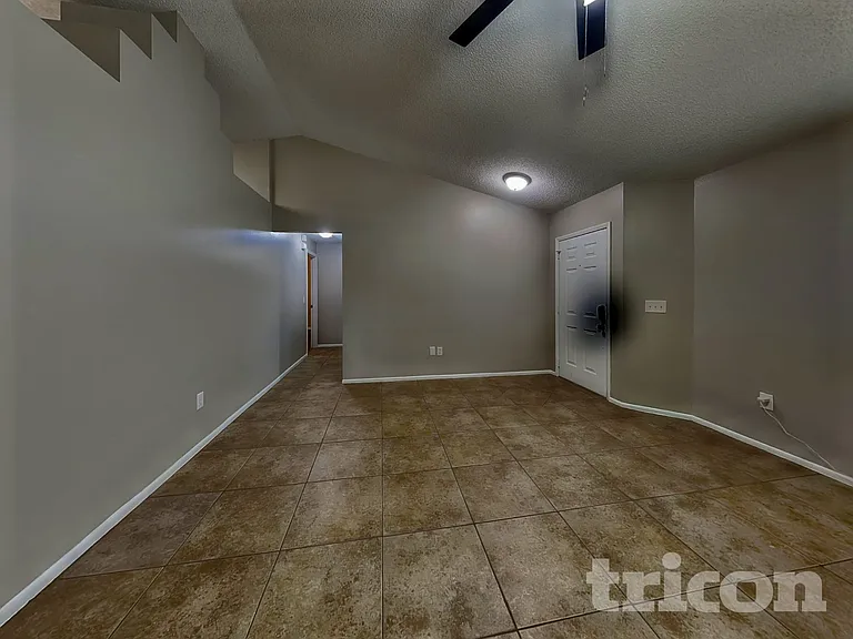 1488 Country Mansion Ct — Photo 3