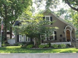 211 S 2nd St, Geneva, IL