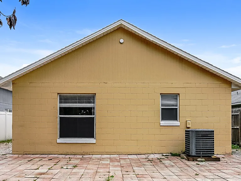 9599 Lupine Ave — Photo 15