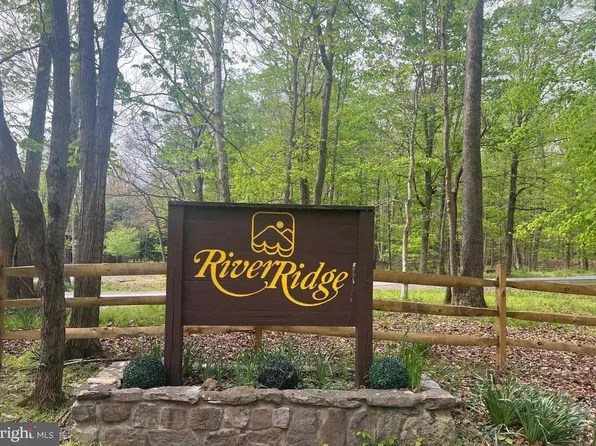 Sideling Mountain Trl #64, Great Cacapon, WV 25422