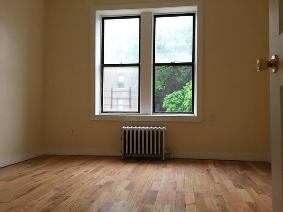 3rd image of 3013 Newkirk Ave APT 4A