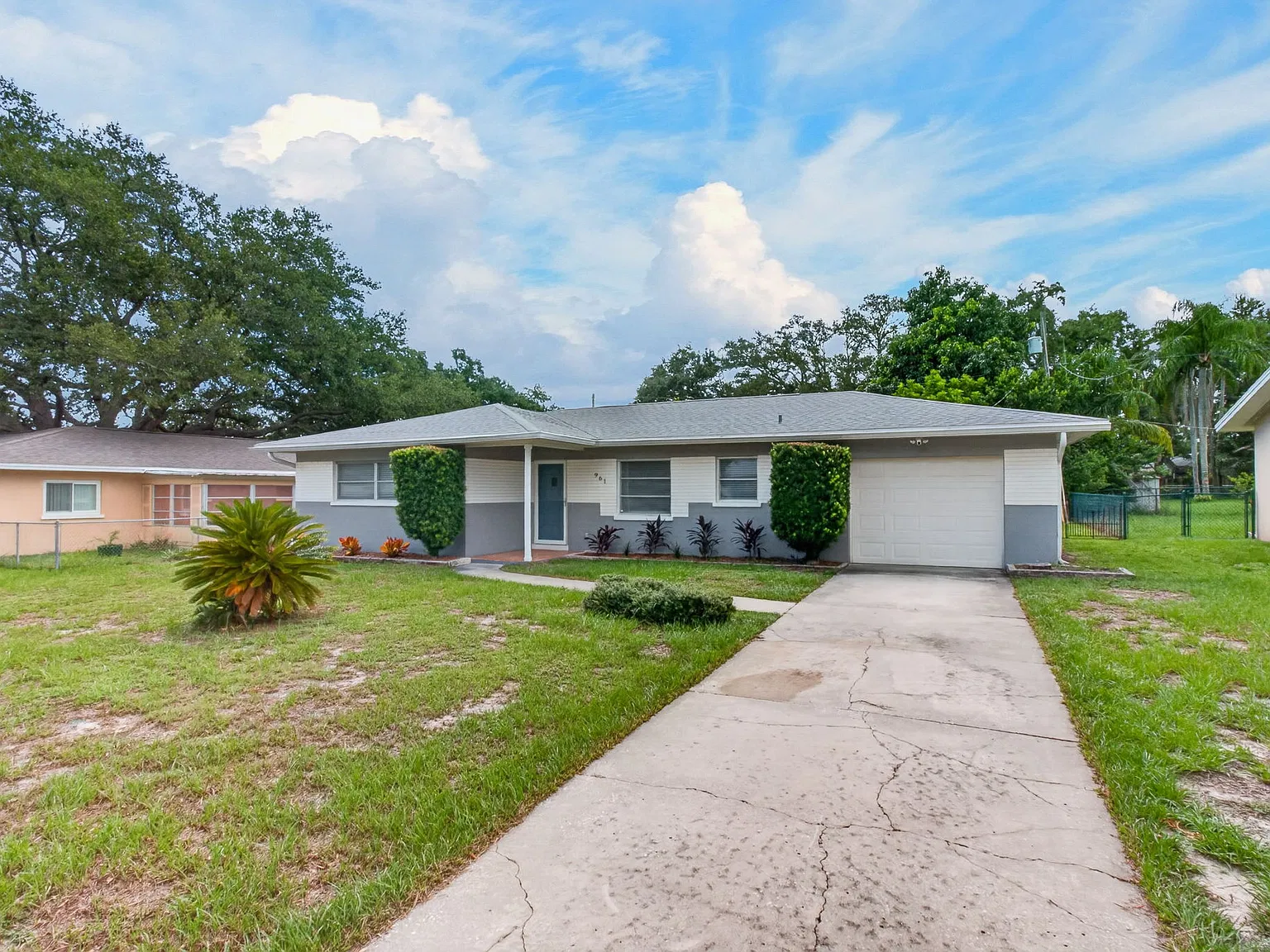 3 bed, 1488 sqft, $2,900 — Photo 1