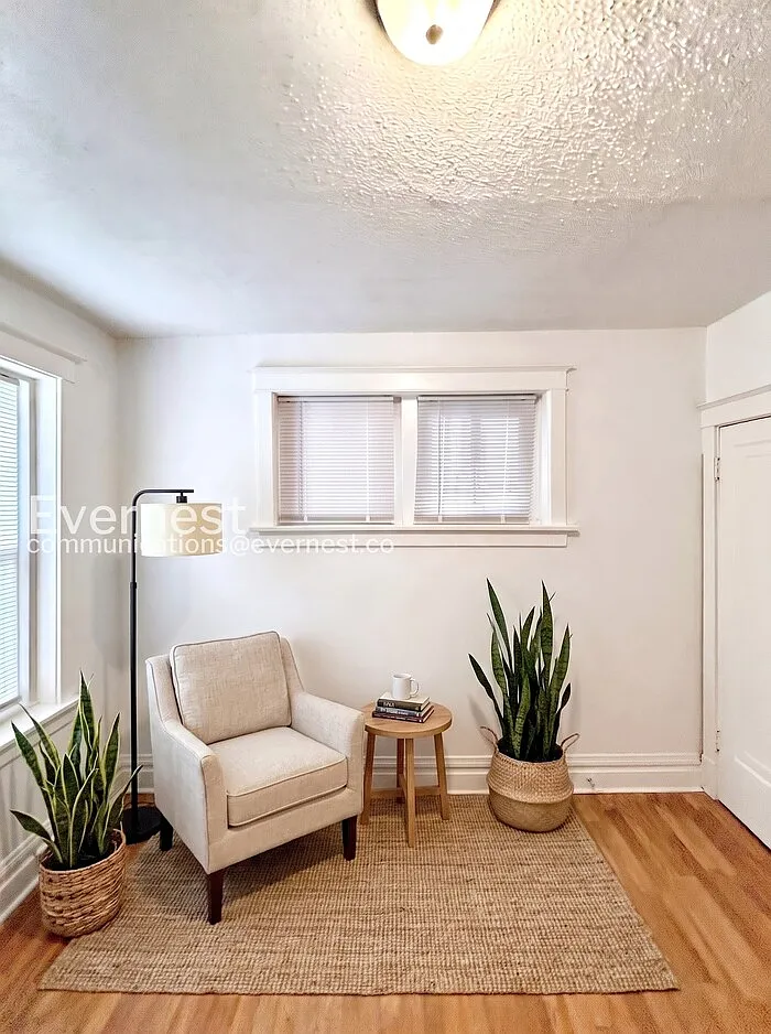 2 bed, 1.0 bath, 1150 sqft, $850 — Photo 3
