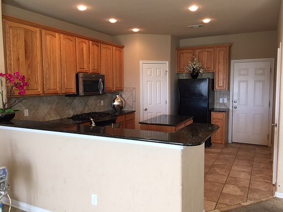 5th image of 1101 Parmer Ln #309