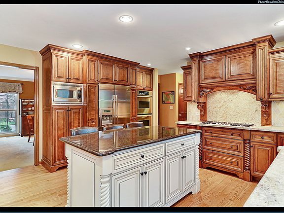 4th image of 6144 Heritage Ln