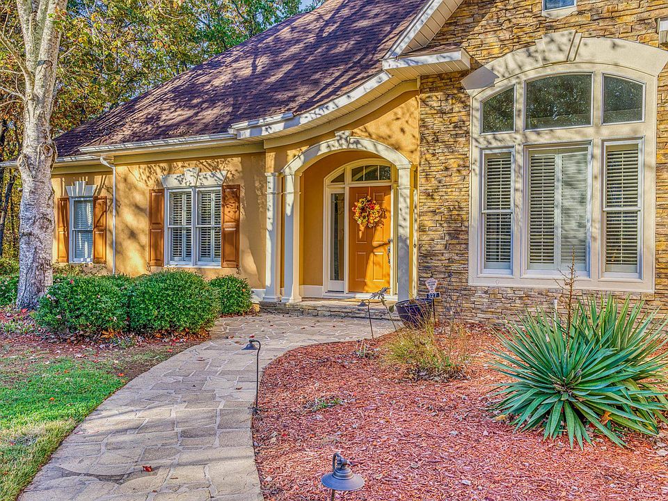 Florence Alabama Zillow Com at Myrtle Abbott blog