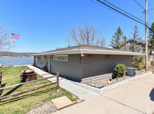 W3970 S Shore Dr, Lake Geneva, WI 53147