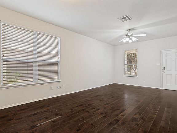 4th image of 10249 Nantucket Dr