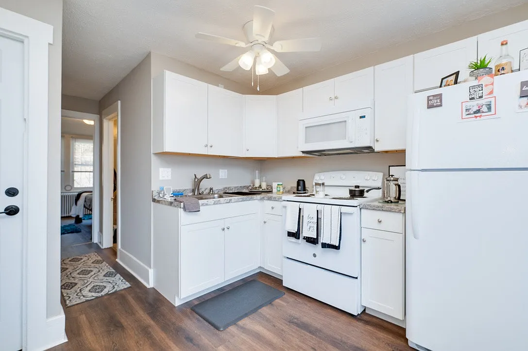 1900 Hill Road, Unit 4 — Photo 3