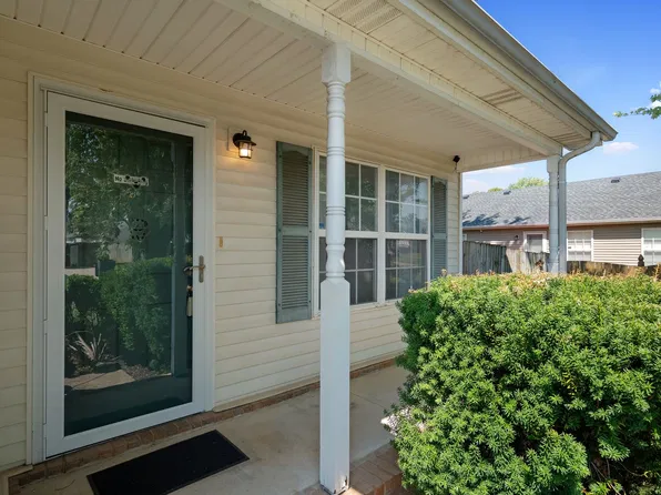 1504 Carrick Dr, Murfreesboro, TN 37128