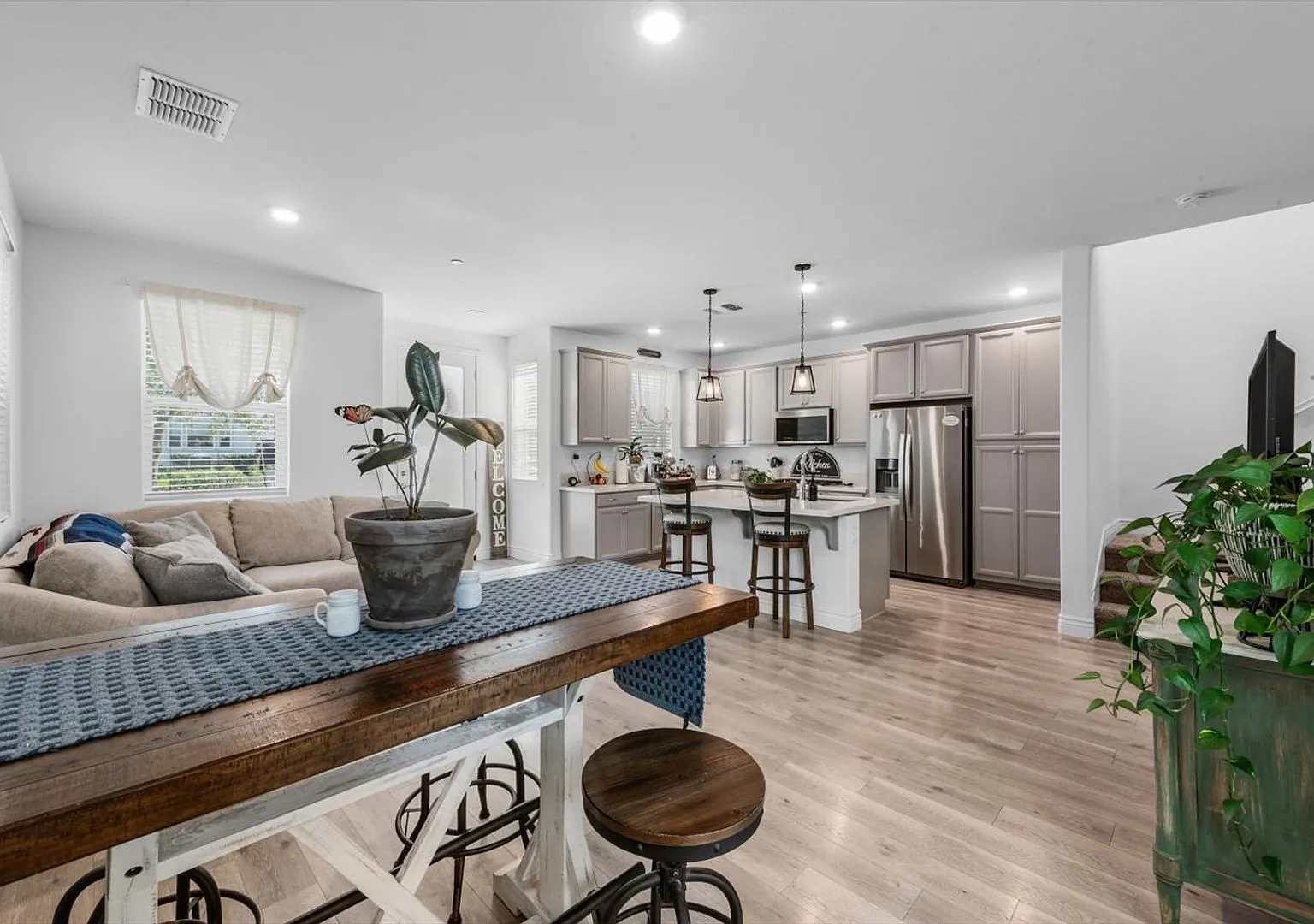 3 Bedroom 2.5 bath in Natomas! Windrow at The Cove! — Photo 4
