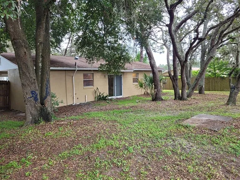3642 Chalet Ct — Photo 32